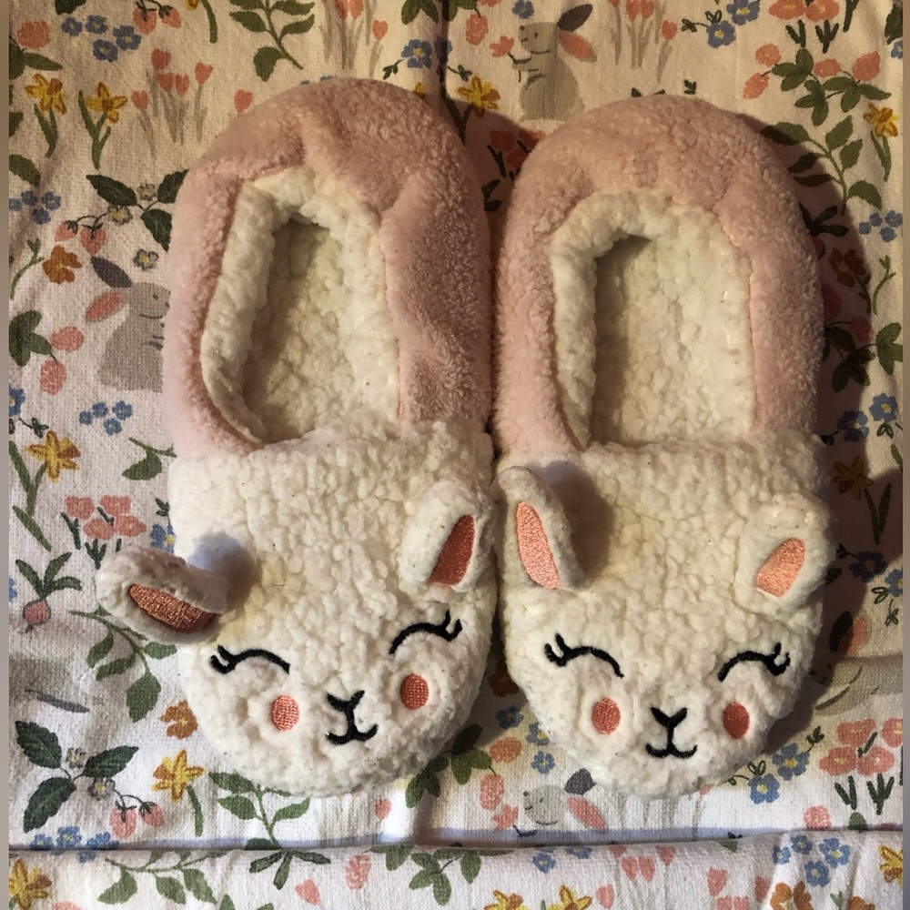 Cozy Pink & Cream Bunny Slipper socks - Picture 8 of 9